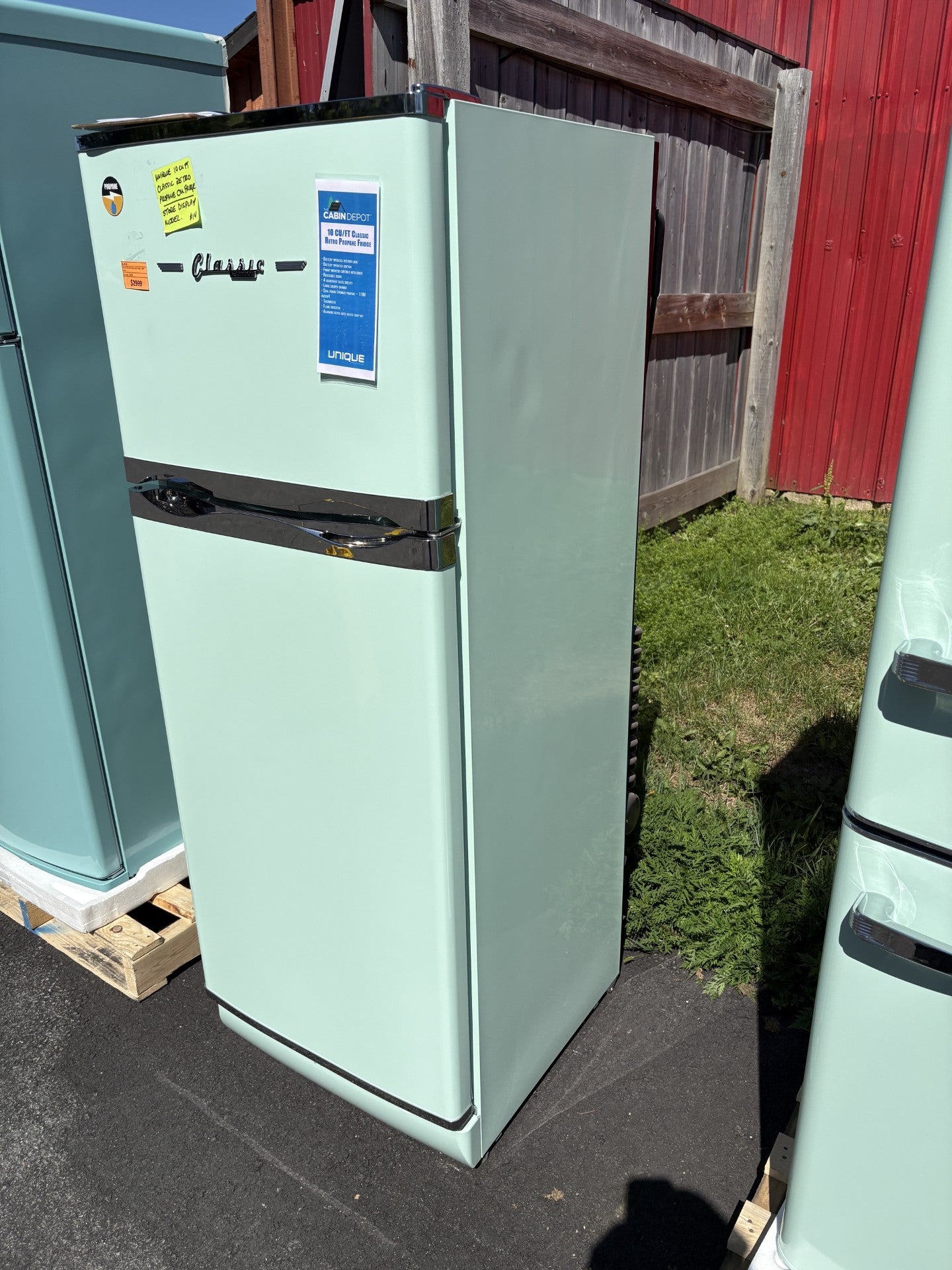 Unique 10 Cu/Ft Classic Retro Fridge - Light Green (Open Box)