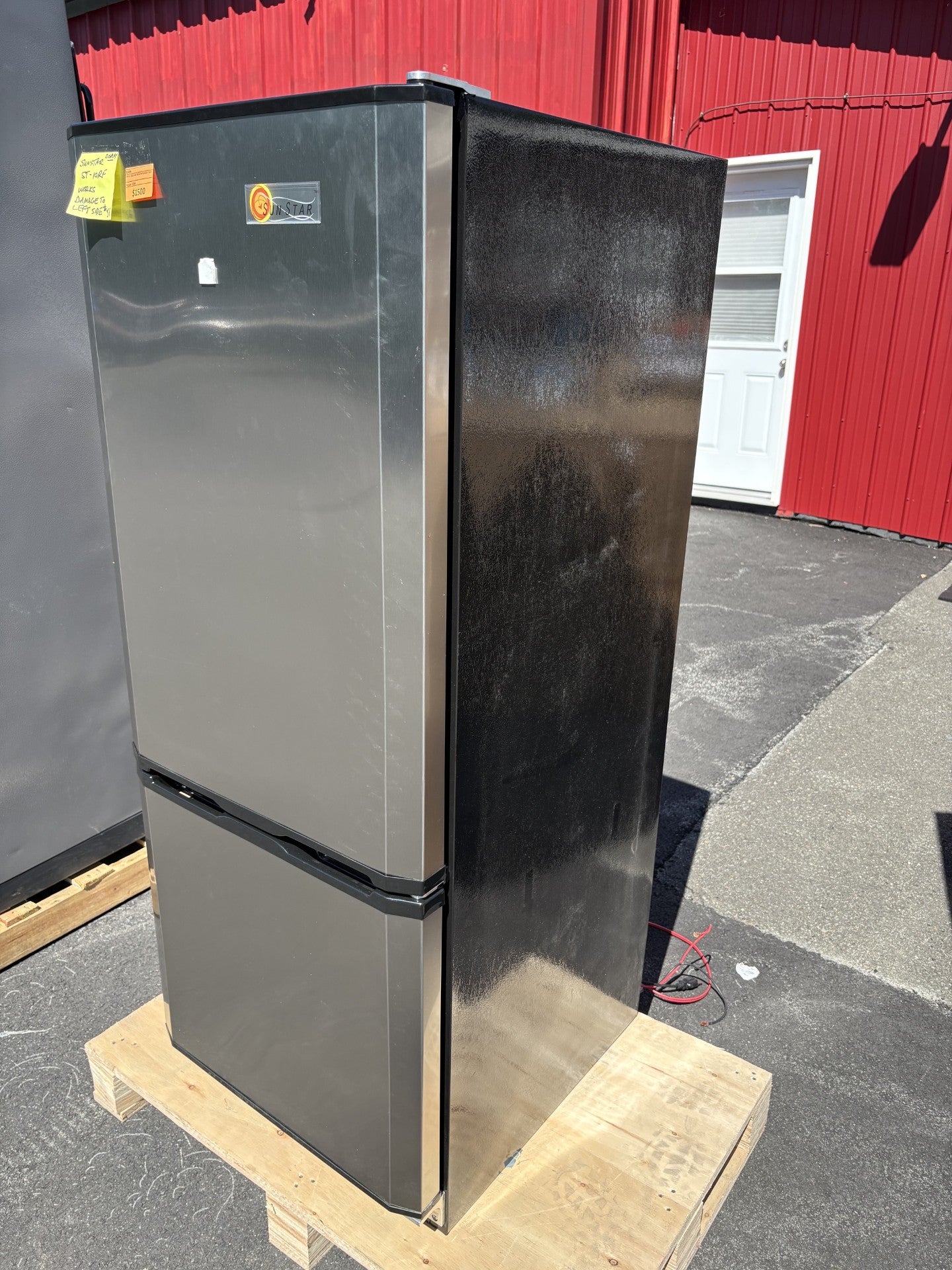 SunStar 10CU Frigorífico solar CC/CA - Negro y acero inoxidable