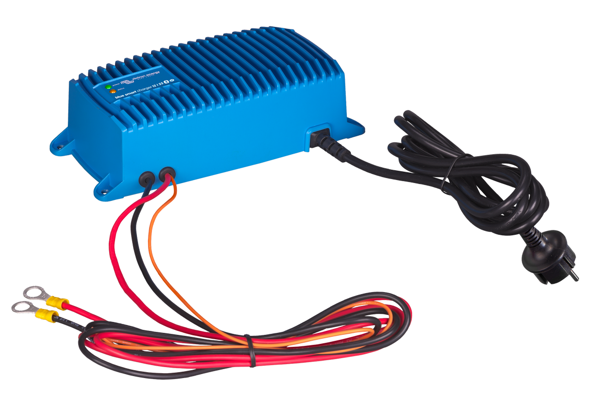 Victron Blue Smart IP67 Charger 12/17(1) 220V CEE 7/7